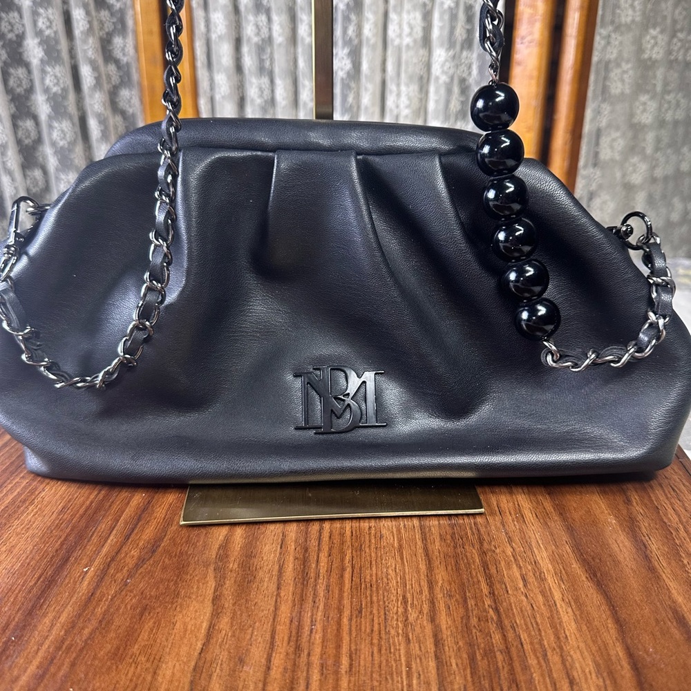 Badgley Mischka Black Clutch Bag with Crossbody Chain Strap